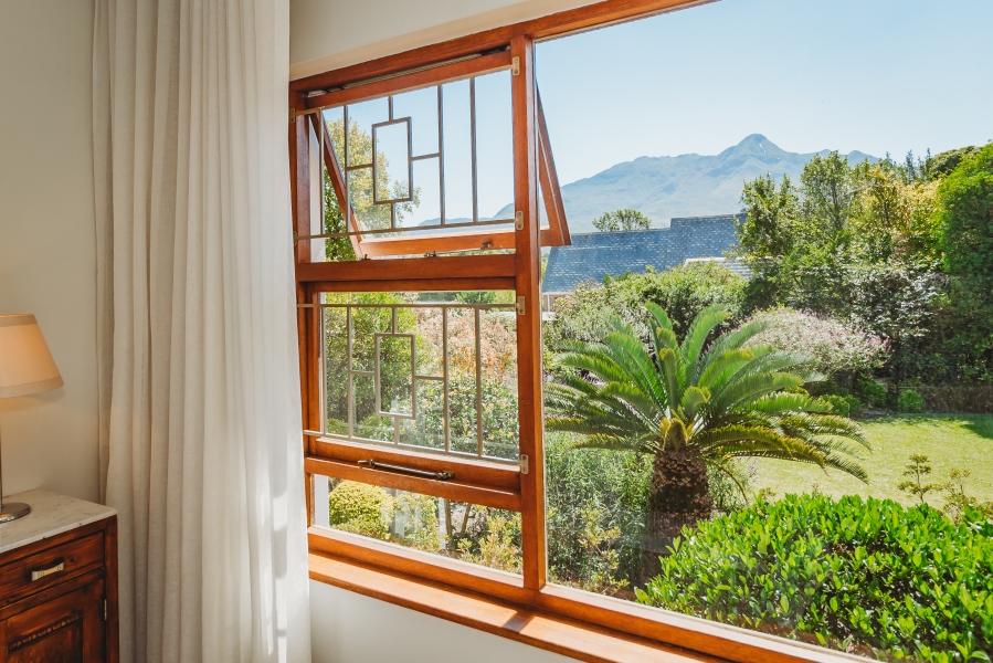 4 Bedroom Property for Sale in Dormehls Drift Western Cape